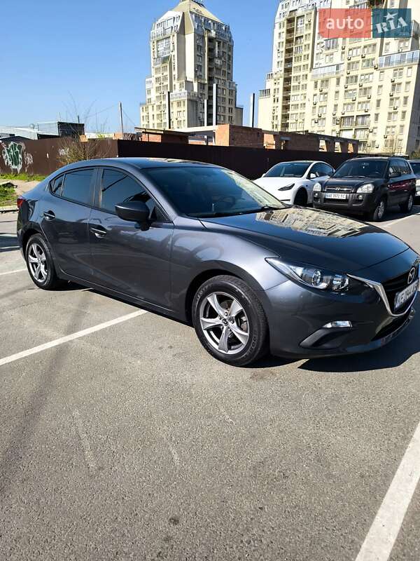 Mazda 3 2016