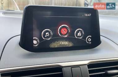 Седан Mazda 3 2016 в 