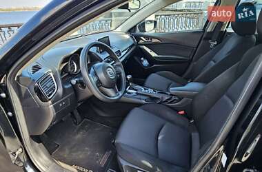 Седан Mazda 3 2015 в 