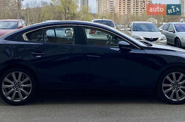 Седан Mazda 3 2021 в 