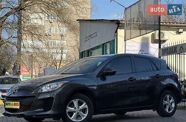 Хэтчбек Mazda 3 2012 в 