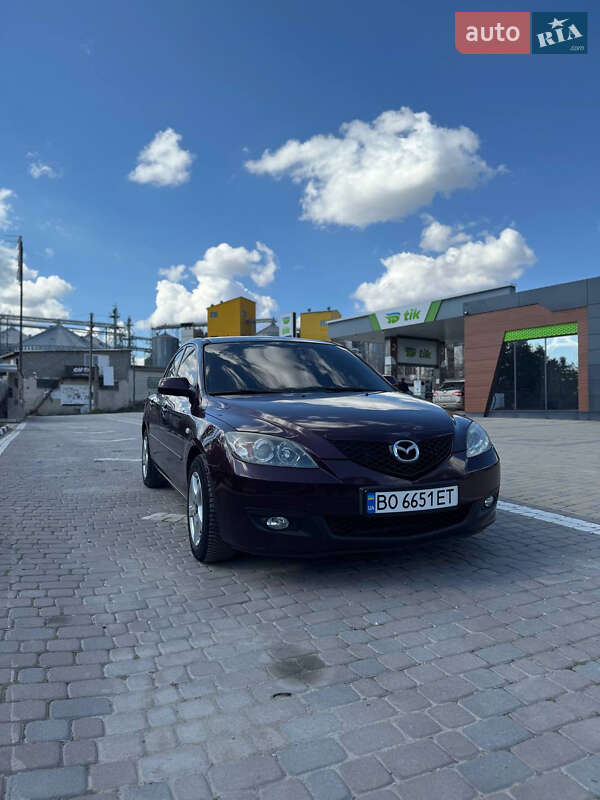 Хетчбек Mazda 3 2006 в Волочиську
