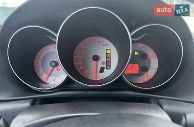 Хэтчбек Mazda 3 2006 в 