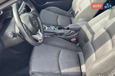 Седан Mazda 3 2014 в 