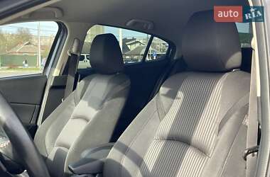 Седан Mazda 3 2014 в 