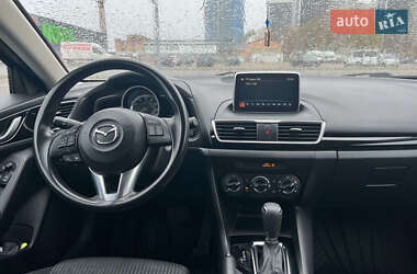 Седан Mazda 3 2015 в 