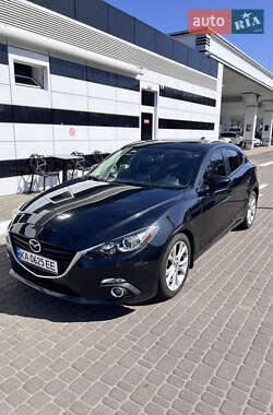 Хэтчбек Mazda 3 2016 в 