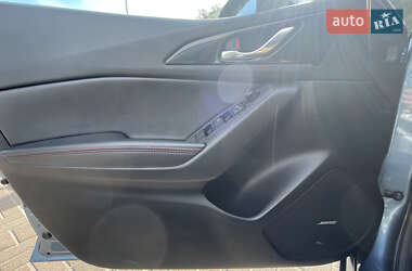 Хэтчбек Mazda 3 2016 в 