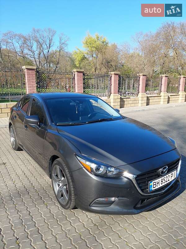 Седан Mazda 3 2018 в 