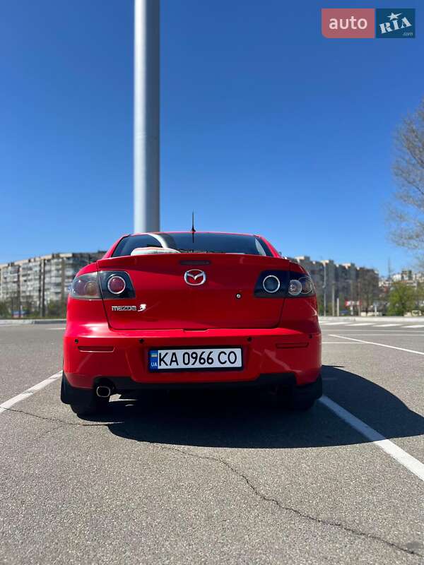 Седан Mazda 3 2006 в 