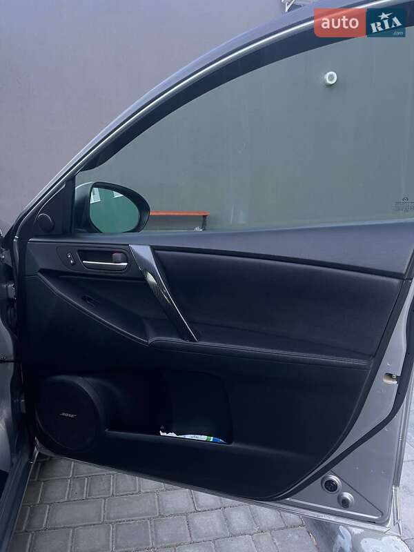 Седан Mazda 3 2012 в Одесі