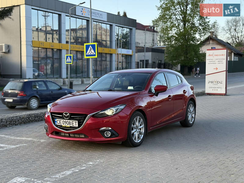 Хэтчбек Mazda 3 2015 в Черновцах