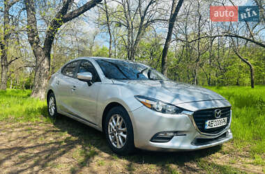 Седан Mazda 3 2017 в 