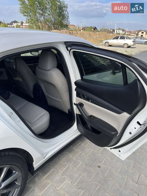 Хэтчбек Mazda 3 2019 в Полтаве