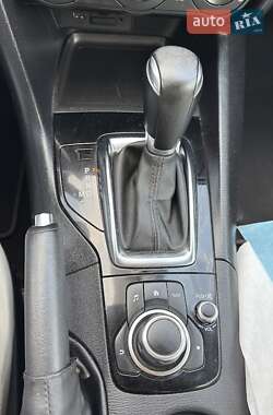 Седан Mazda 3 2014 в 