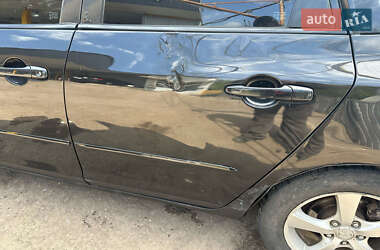 Хэтчбек Mazda 3 2004 в 