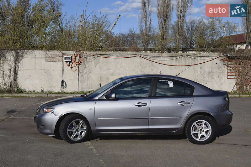 Седан Mazda 3 2006 в Киеве