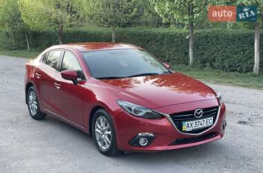 Седан Mazda 3 2014 в 