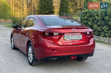 Седан Mazda 3 2014 в 