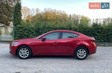 Седан Mazda 3 2014 в 