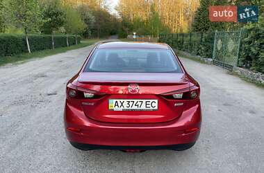 Седан Mazda 3 2014 в 
