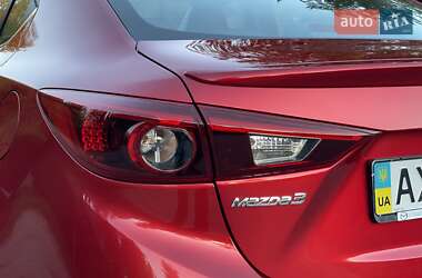 Седан Mazda 3 2014 в 