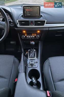 Седан Mazda 3 2014 в 