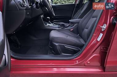 Седан Mazda 3 2014 в 