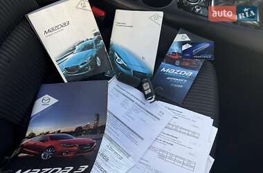 Седан Mazda 3 2014 в 