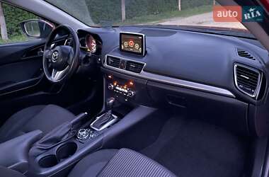 Седан Mazda 3 2014 в 
