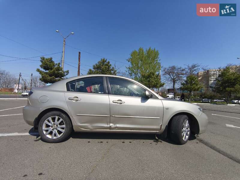 Седан Mazda 3 2006 в Одессе