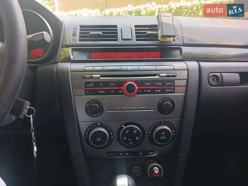 Седан Mazda 3 2007 в Києві