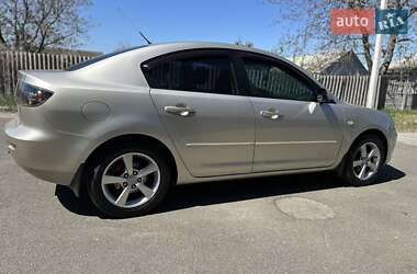 Седан Mazda 3 2006 в 
