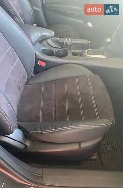 Седан Mazda 3 2013 в 