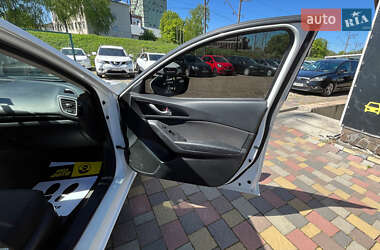 Седан Mazda 3 2016 в 