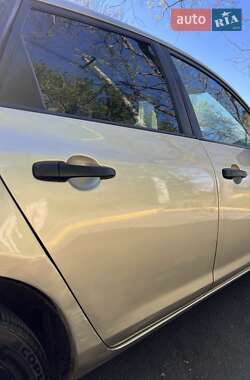 Хэтчбек Mazda 3 2006 в 
