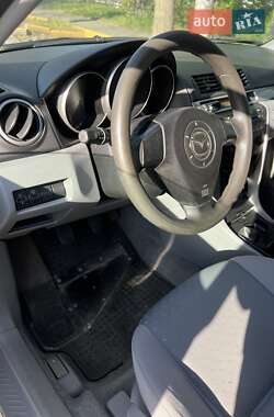 Хэтчбек Mazda 3 2006 в 