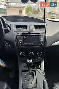 Седан Mazda 3 2012 в 