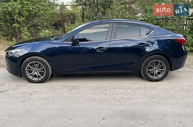 Седан Mazda 3 2016 в 