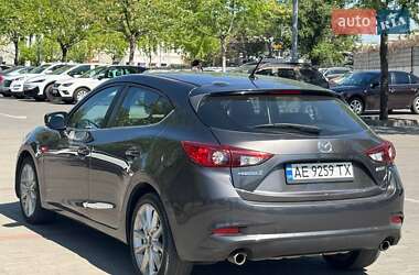 Седан Mazda 3 2017 в 