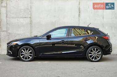 Хэтчбек Mazda 3 2018 в 