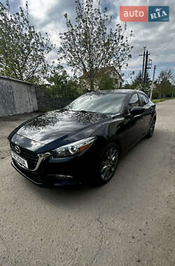 Седан Mazda 3 2018 в Днепре