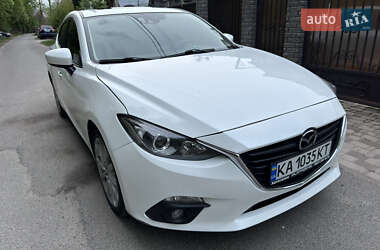 Хэтчбек Mazda 3 2015 в 
