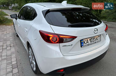 Хэтчбек Mazda 3 2015 в 