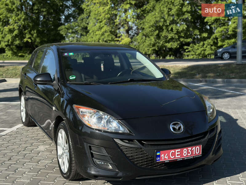 Хэтчбек Mazda 3 2009 в 