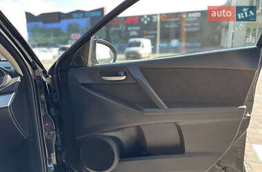 Хэтчбек Mazda 3 2009 в 