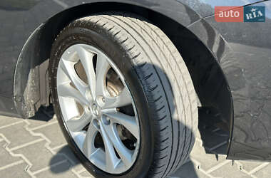 Хэтчбек Mazda 3 2009 в 