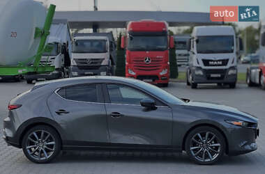 Хэтчбек Mazda 3 2022 в 
