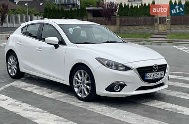 Хэтчбек Mazda 3 2014 в 