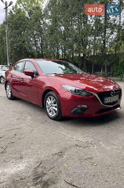 Седан Mazda 3 2015 в Львове